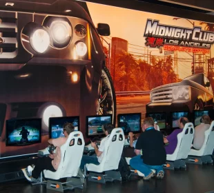 Midnight Club Los Angeles stand promo, franchise Rockstar dont le cinquième opus a été annulé