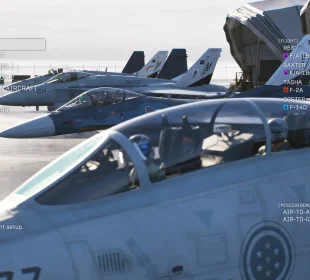 Ace Combat 8 avions : F/A-18C, F-2A et F-14D alignés au hangar avant une sortie
