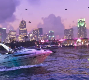 GTA VI PC : un bateau Squalo file devant la skyline de Vice City au crépuscule